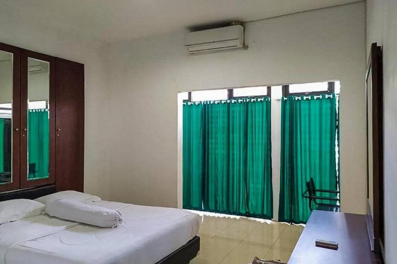 Graha Ht Sumantri Mitra Reddoorz Hotell Tasikmalaya Exteriör bild